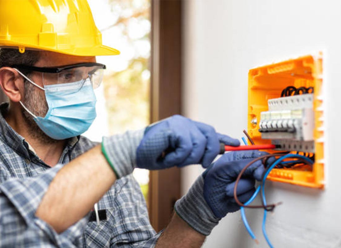 Real-Time Safety Alerts That Minimize Workplace Risks